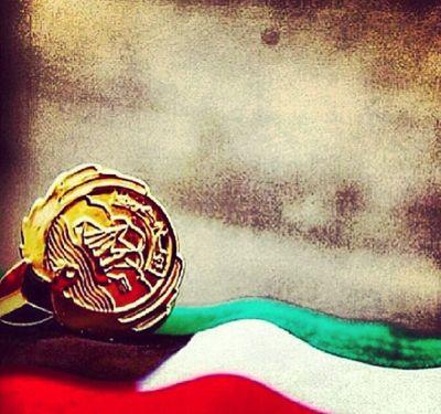 ‏‏‏‏-

اكل ( ليه ) مرّت على بالك
جوابها .. لـ أنّي .. أحبك !