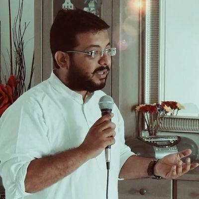 Official Twitter account of Aseem Batra. A motivational speaker, Sincere Seeker and a Devotee of Sri Sri RaviShankar Ji.. An Art of Living Teacher..!