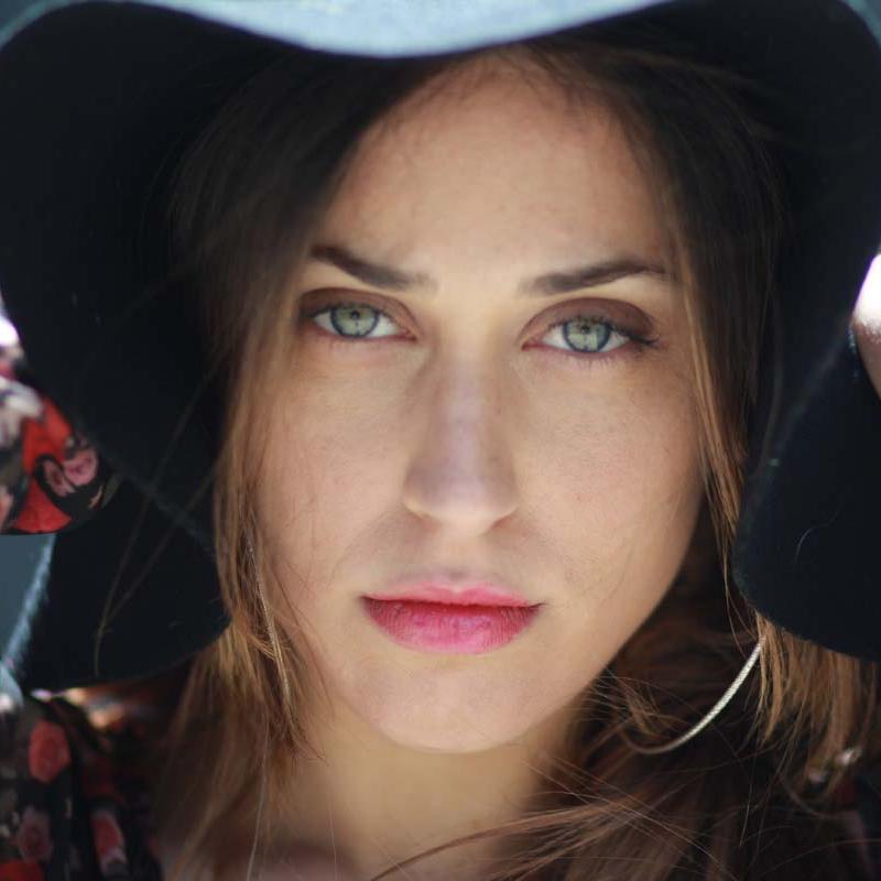 Thanks God, I'm an #actress  fra_bergamoff