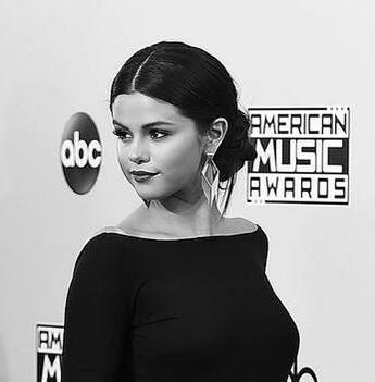 I s2 @selenagomez