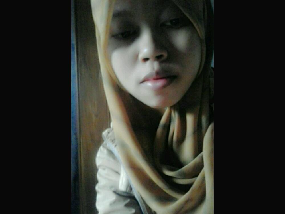 kesetiaan wanita diuji saat laki2 tak punya apa2,tp kesetiaan laki2 diuji saat dia punya segalanya.#copy :) pin 7502D566