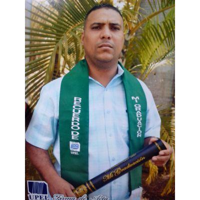 Profesor egresado de la Universidad Pedagógica Experimental Libertador.
Entrenador de Taekwondo WT Lima Perú