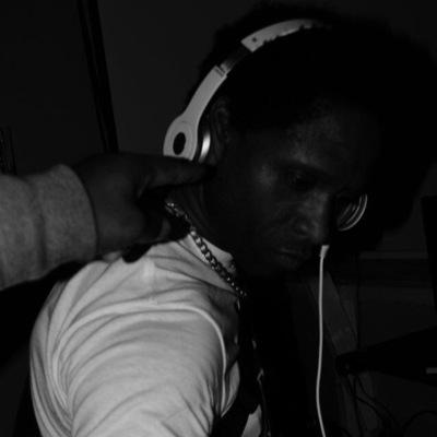 PIC_Crew's profile picture. Also on https://t.co/FjXWKEy73t, Tuesday 6pm-8pm