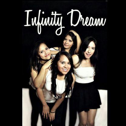 Somos 4 amigas con un sueño en común, la música (Zaira,Marisol,Jessica,Yanet)