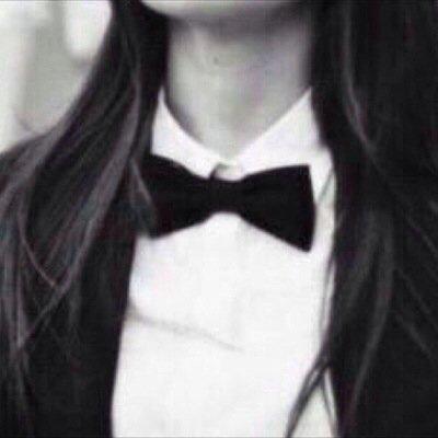 ‏‏‏ صلوا على النبي عشرًا حتى تدركوا شفِاعتہّ اللهم صل وسلم على سيدنآ محمد ...أشكر مرورك ع المفضله و الخاص مهمل