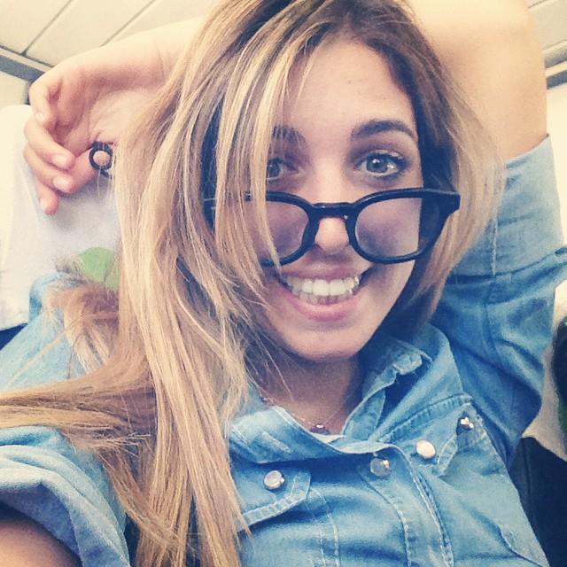 HandeSonszl's profile picture. Borsa ve ekonomi ile ilgili yazılarımı takip edebilirsiniz. Yeni bilgiler sosyal medyada güzel.