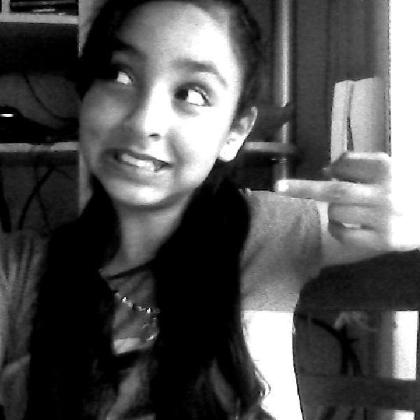 Celess_saravia's profile picture. 