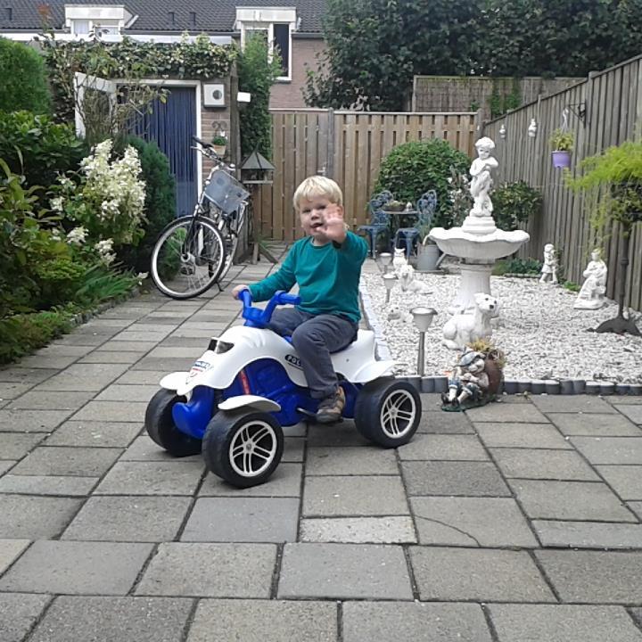 revol007revol's profile picture. 