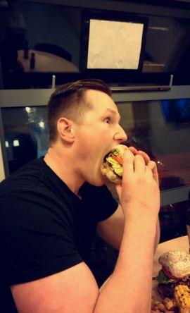 simo___'s profile picture. 