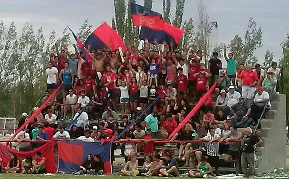 buenos principios,  malos finales. Extremadamente PELOTUDO.