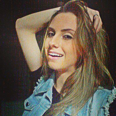 instagram: _marycubas