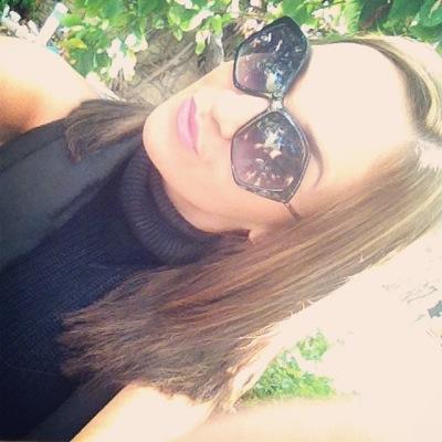 AthinaG94's profile picture. 