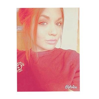 insta: becxq
