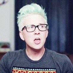 • A fanboy who obsesses over Tyler Oakley and Troye Sivan • Don't ask me what happened • https://t.co/b6fwqZ3F4W