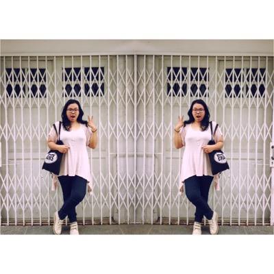 Reading + Writing = Me :)) , http://t.co/5J1SF0EZAq