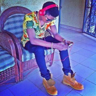 #MUSIC_PRODUCER #INSTRUMENTALIST #CEMPAUL_MEDIA..#1PIPO_ENT #MOTIVATIONAL SPEAKER........................MUSIK'e IS EVERYTHING ___ ADD UP- 27BCCCD1