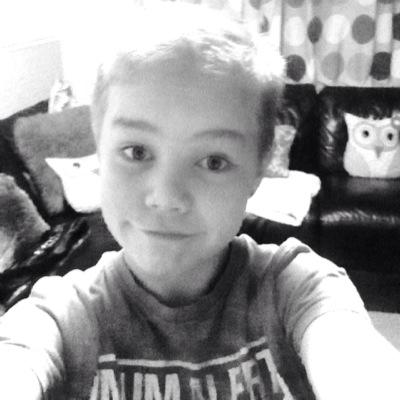 im 14 and from the uk love chatting