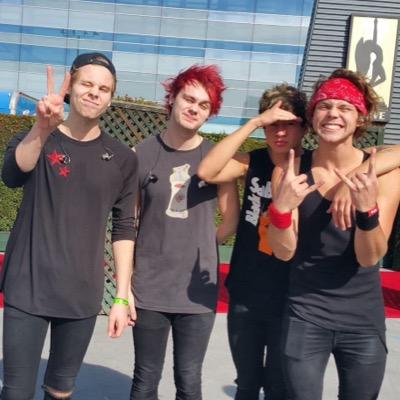 5sosBigasbig's profile picture. @5SOS @Luke5SOS 
@Ashton5SOS @Calum5SOS 
@Michael5SOS