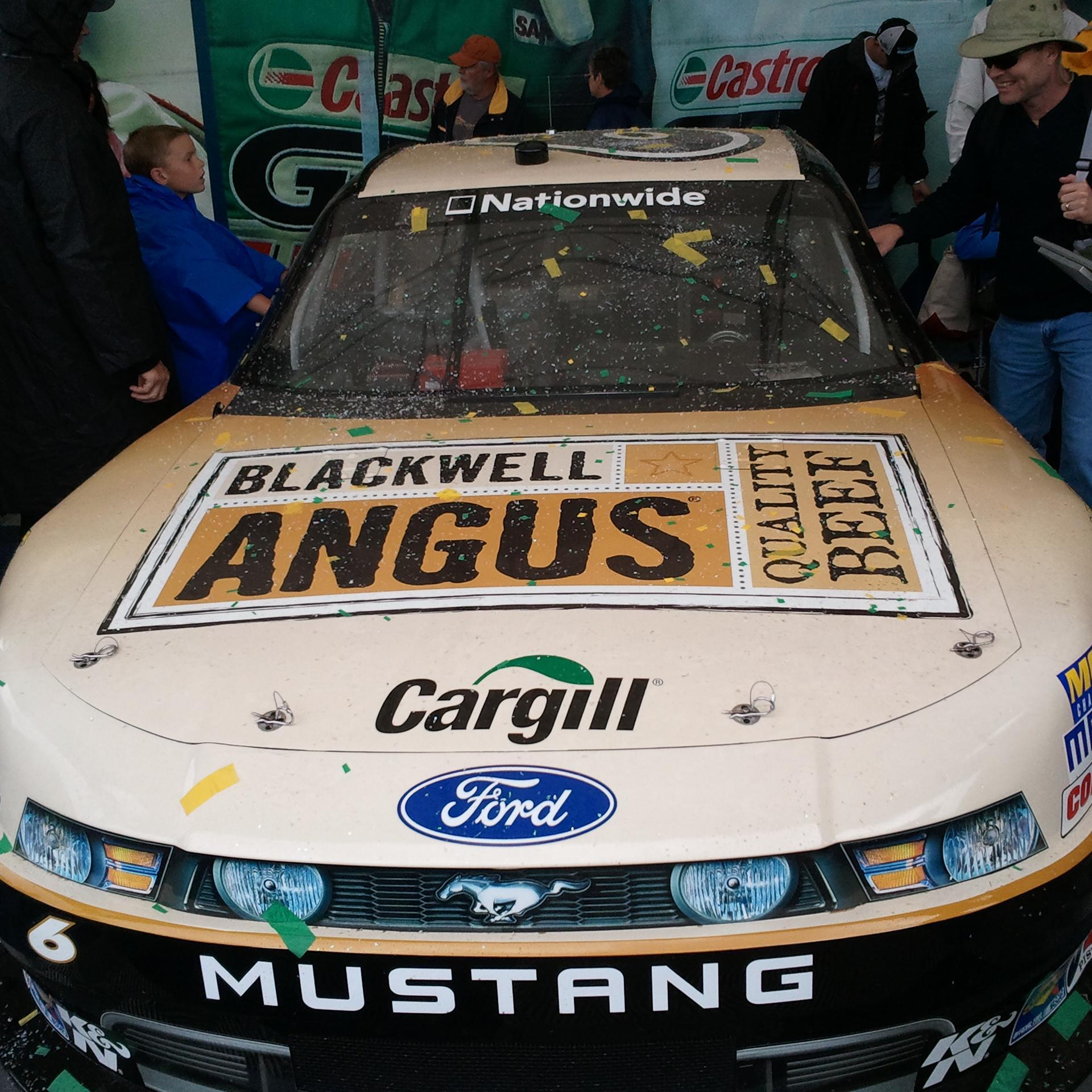 Extreme NASCAR Fan who Loves to Grill and Tailgate !
