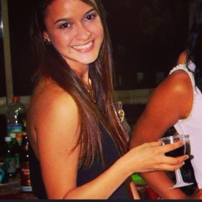 EstefaniaG05's profile picture. MD. música, historia, cultura, poesía, ciencia, pintura.