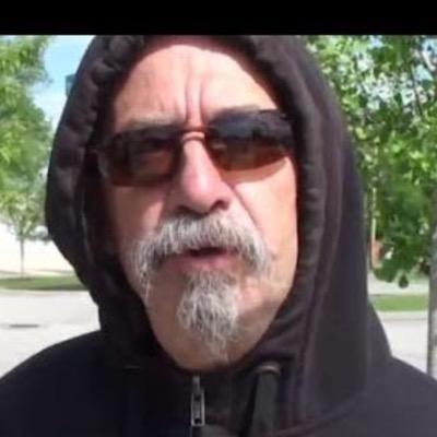 hai mey namez dav nd im here 2help