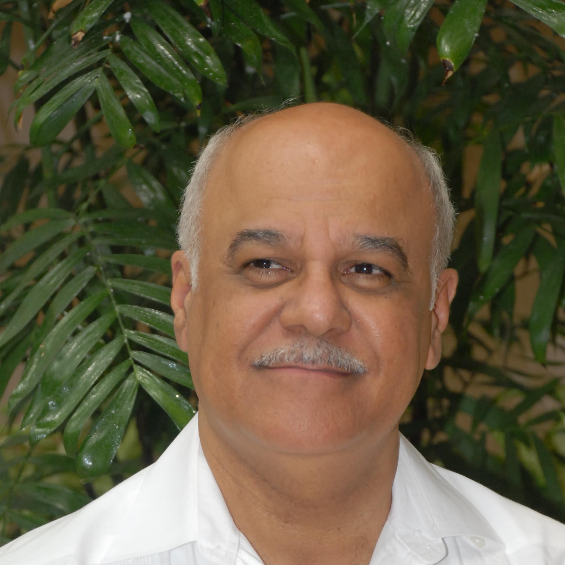 Maestro y ciudadano caribeño. Comprometido con el cambio, la justicia y la verdad