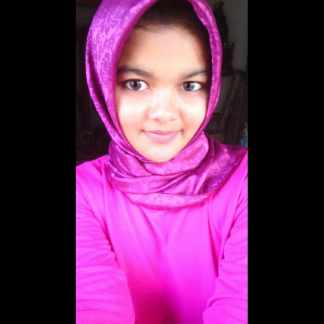 AndrianaPuja's profile picture. 