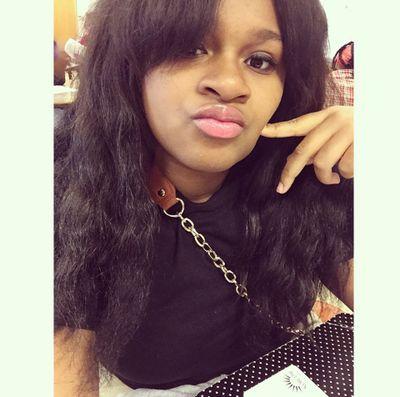 SemayaMyEverything | B-Day June 25
Thick Girls Do It Best❤ | 4'11
Cancer ♋|Sophomore 
I Dont Realations So Dont Waste It ✌
