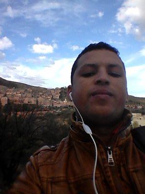 ceccr_s's profile picture. 