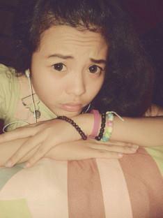 iTweet what iFeel & what iThink. Be your self be
better - Follow aja dulu kali aja kita Jodoh♥
