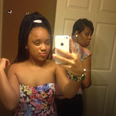 follow my new twitter @deaagovezia
