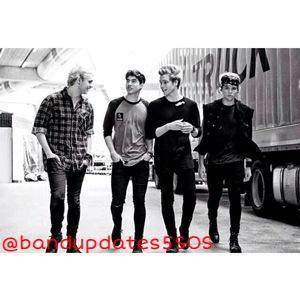 Helping you get 1/4✩ ॱ॰* ||make sure you have our notifications on so you know when 5SOS are following ✩ ॱ॰* Chevante,Melisa,Caitlin,Lizet,Victoria✩ॱ ॰*