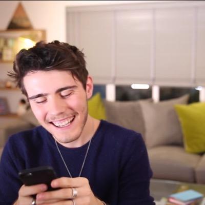 this is a free follow from @ionavictoriia so follow her back!