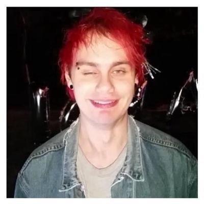 Follow @sorryimveron cos i follow back