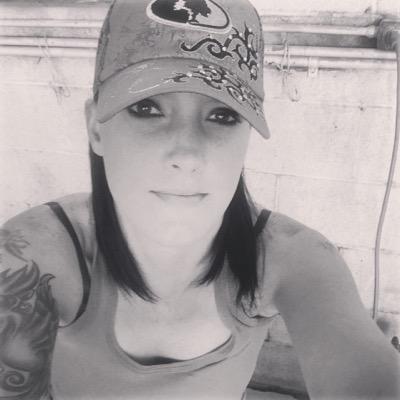 Tattoochick1982's profile picture. 
