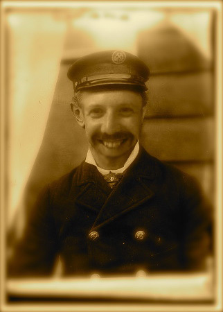 Capt_Ramshackle's profile picture. Salty like a sea captain.