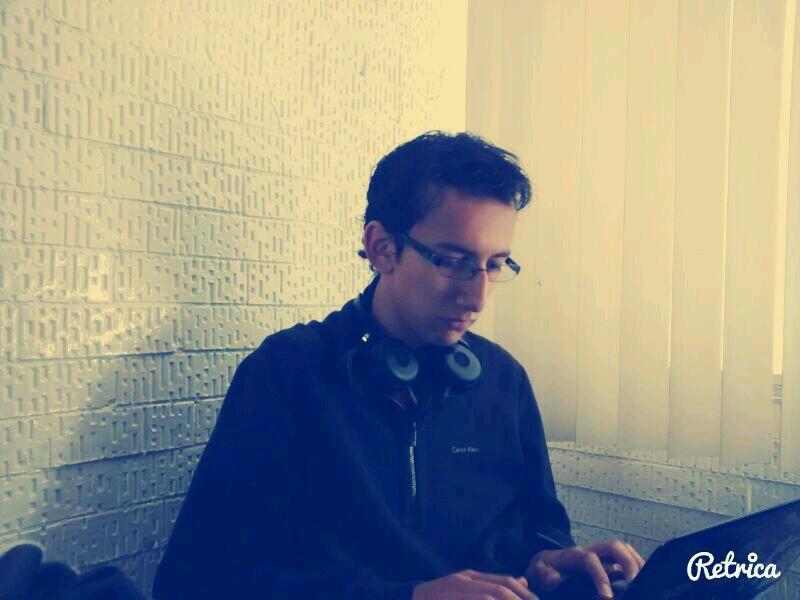 Xtrangeros's profile picture. 