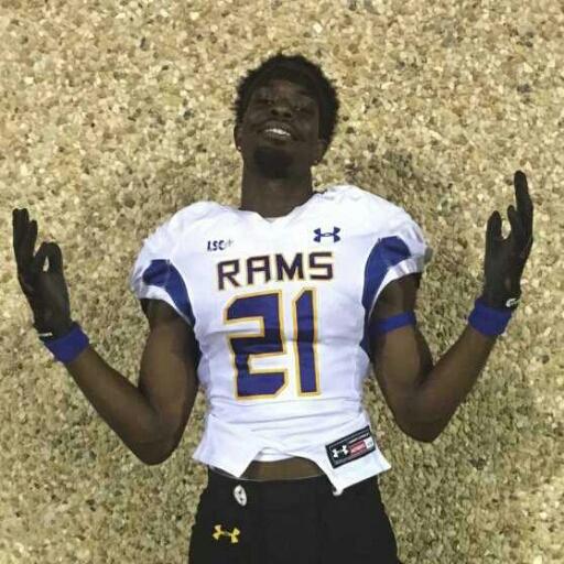 OMGitsOmigie's profile picture. Can't see into the future.. can't go back to the past.. so it seems as if I'm stuck here #IamWhoIam