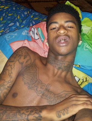 I Got One Queen That Taquelia Rogers And A Beautiful Daughter A'Marianna Rogers Something Bout Me I Trap Where I Live And I'll Come Kick Yo Door#FreeLarry #3278