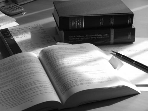 Lawyer specialising in insolvency, restructuring and trading distressed debt.