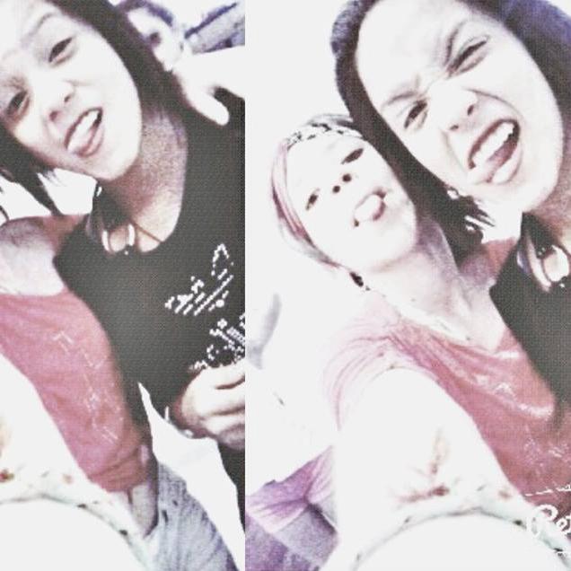 Estudiante de la UETD, Atleta de Lv de Pesas ♥, me encanta la musica, canto bien feo, Sigueme que yo  te sigo y más na'! y Pregunta  acá ↓↓