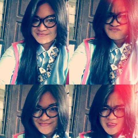 Vina aprilliaIISmk Satya WidyaII24April 1998
