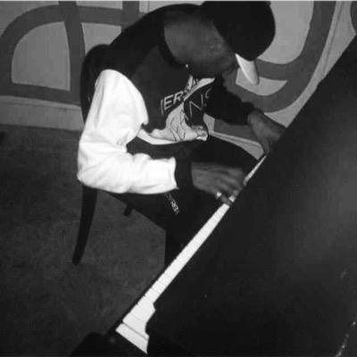 menahdonah's profile picture. got my mind right so my grinds tight