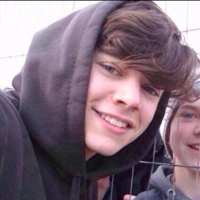 follow @smxkerstyles