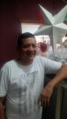 trabajador , carismatico , me gusta la paz y el amor para toda la sociedad , todos somos iguales ..por una venezuela verdaderamente libre