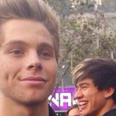hi cutie, go follow @deepthroatmuke and ask for a follow back