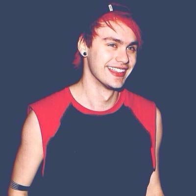 hey! its Bre from @Irwinllluminati , this is my saved / layout account so follow my main @Irwinllluminati , also just ask and I will follow back on there ♡♡♡