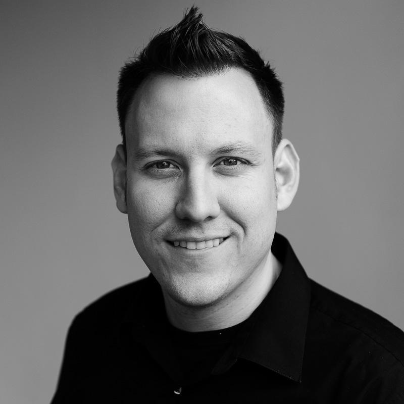 I am a Senior Lead Designer in Design Systems at GoDaddy, where I get to drive usability across all our products. I live in rural PA with my wife and sons.