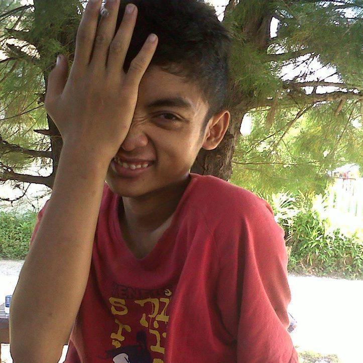 In life, no one who is able for you smile for no reason, except he who always you think