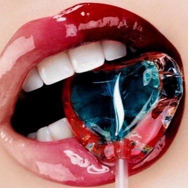 GlamourrGirll69's profile picture. Agirl should be two things: Classy and Fabulous